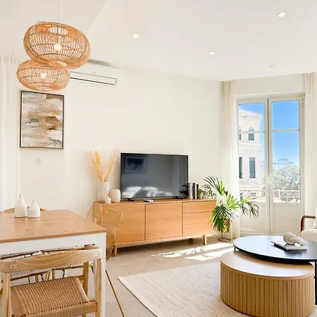 Appartement 4a - Facing Port & Town Hall Cannes