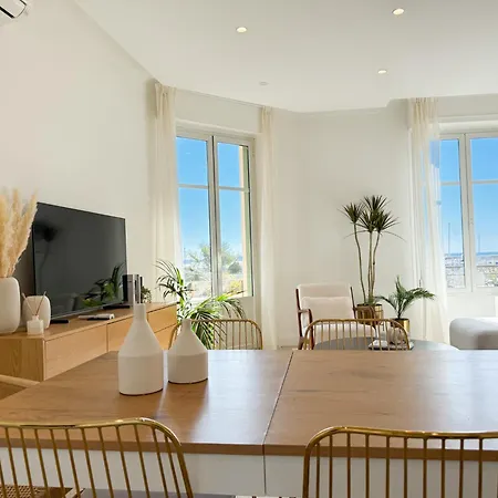 Appartement 4a - Facing Port & Town Hall